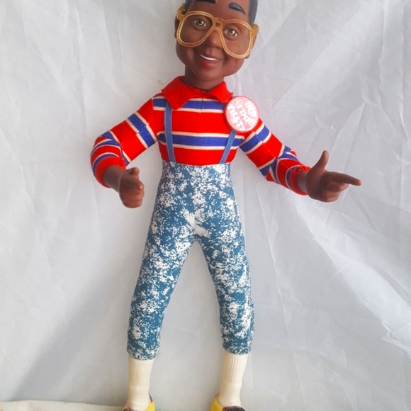 Vintage 17" Steve Urkel Doll + Vtg Pin - Picture 4 of 12